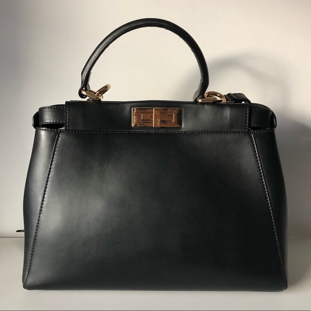 Fendi Peekaboo style bag